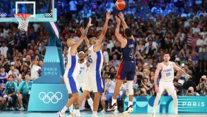 Stephen Curry’s Clutch 3-Pointers Lead USA to 2024 Olympics Gold Over France with LeBron’s MVP Performance