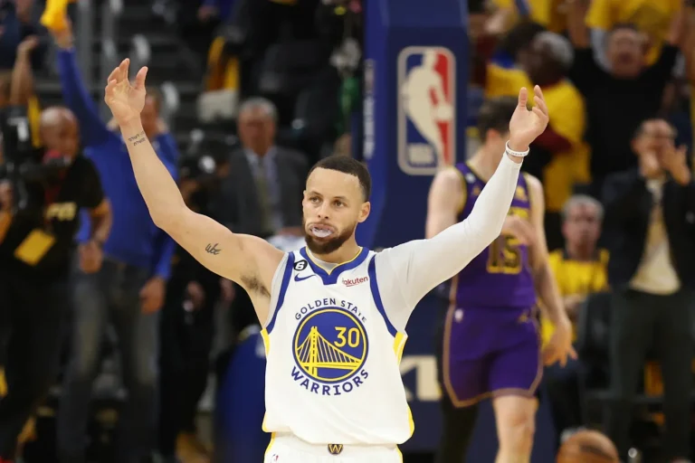 Stephen Curry Warriors offseason leadership