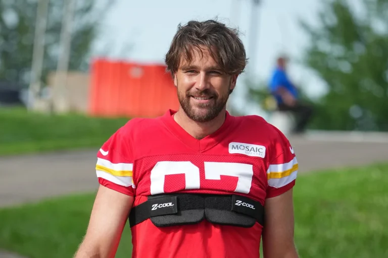 Travis Kelce 2025 playoffs prediction