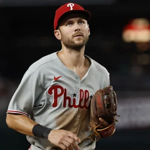 Trea Turner Sparks Phillies’ Explosive Surge in Second Inning, Leaving Mariners’ Gilbert Struggling