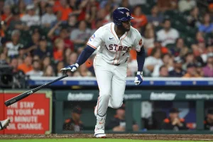 Astros’ Yordan Alvarez Set for Potential Early Return Next Week, Ending Lengthy Hand Injury Layoff