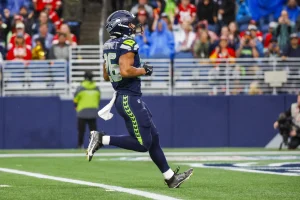 Zach Charbonnet vs Kenneth Walker III: Seahawks’ Running Back Battle Could Spark Seattle’s New Offensive Era